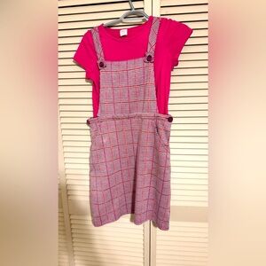 2 pieces. Blouse. Short dress. Straps. With pocket